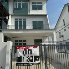 New Bare Unit & Good Condition 3 Storey End Lot Call Echo For Viewing