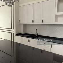 Eco botanic semi d fully renovation nice condition unit for rent 