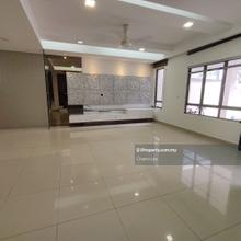 Fully renovated and extanded 2storey link house for sale 