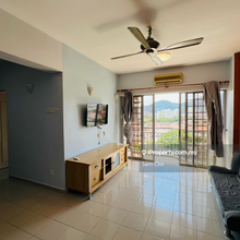 Villa Emas bayan lepas partially furnished move in condition 