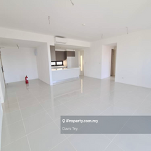 Freehold Tropicana Miyu brand new fully residential title 
