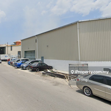 1.5 Storey Semi-D Factory For Rent