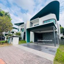 Semi-D house for Sale