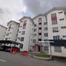 Next to Hospital Sungai Buloh - Apartment Danau Seri 870sqf