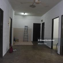 Taman bkt kenangan, Kajang  free-hold  title 3room 2bathroom flat