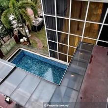 Fire Sale! 3.5 Sty Renovated Corner Bungalow with Swimming Pool