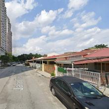 Freehold Well Kept 1 Storey House, 850m to MRT Kentonmen
