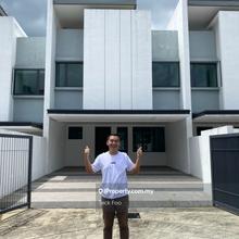 Terrace house for Sale