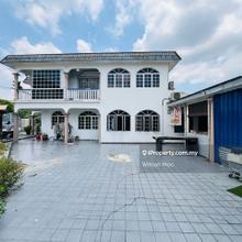2 storey Terrace @ End lot  @ Gated and Guarded @ Very big garden 