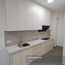Super Below Market Price, Cheap Unit for Sale, Ready Move In & Viewing
