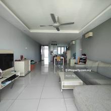 Taman Molek Ponderosa Lakeside Apartment Mount Austin