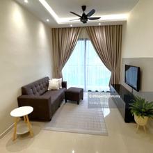 Velocity Two High Floor Fully Furnished 883sf 3 Bed 2 Bath 1 Parking