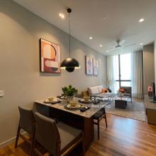 Brand New Luxury Service Residence on Fire Sales!