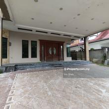 Luxury 2sty bungalowv Sri Suria in house club facilities