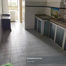 Straits Courts Condo, Ujong Pasir 