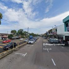Facing main road double storey shoplot endlot
