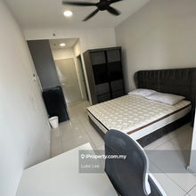 Renovated studio with wifi free and one parking for the unit for rent