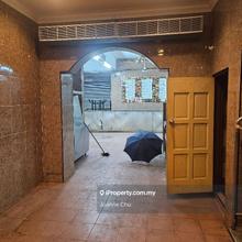 2 Sty Corner Shoplot available for Rent in Medan Tuanku Kuala Lumpur