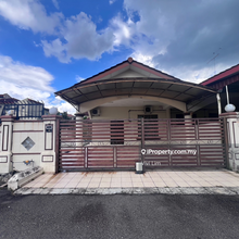 Kluang Taman Seri Suria (Nearby Kluang Mall) Corner (Fully Furniture)
