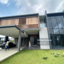 Limited unit Eco Sanctuary grandezza bungalow with pool lift 80x100
