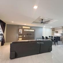 Bukit Indah 29 Double Storey Terrace 20x70 Renovated Furnished G&G