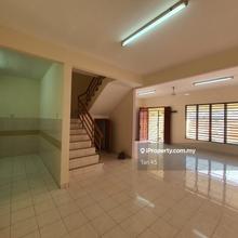 Bandar Parkland Double Storey Terrace House for Rent rm1550