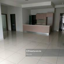 Move in condition, strategic location