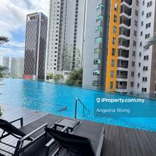 5mins to KLCC LRT & MRT Ampang Park, 5mins to Avenue K Shopping Mall
