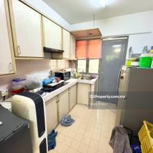 Ground Floor Low Density Building Kitchen Cabinet with Counter Top
