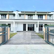 Alura Bukit Raja Double Storey House For Sale ( Below Market Price )