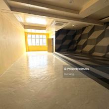 Nusa Sentral @ Triple Storey Shoplot First Floor Facing Main Road 