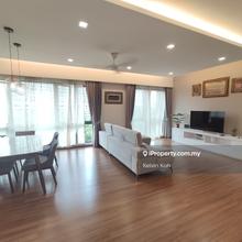 Tastefully renovated and well maintain unit for rental