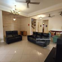 Corner lot 2.5 storey Semi-D