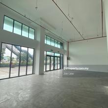 High visibility and facing main road frontage 