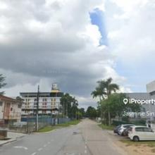 Taman Perindustrian Plentong Decteched industry -Suitable Car showroom