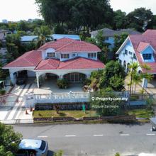 Strategic Location Spacious Double Storey Bungalow Usj 2, Subang Jaya