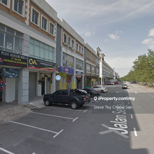 Nusa Sentral Three Storey Shoplot Facing Main Road for sale