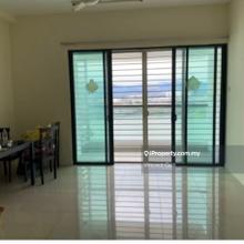 Unit Come With Kitchen Cabinet & facing Lake view