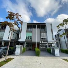 Ground Floor Townhouse for sale