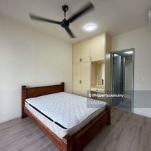 Link bridge with mrt, nice unit condition, view now!
