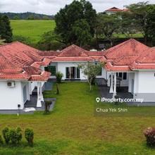 Bungalow On 1 Acre Land