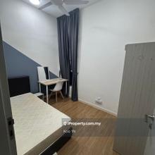 Female unit pm for more