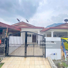 Low price, Intermediate unit, Well Maintained, Move In Condition
