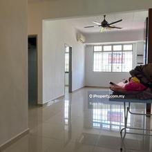 Ehsan Jaya Shop Apartment 3 Rooms Partially Furnished 