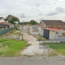Freehold. Walking Distance Amenities. High Ground. No Flood.