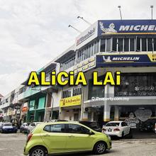3 Storey shoplot @ Jalan Radin Anum Area Sri Petaling 