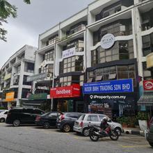 5 Storey Shop Lot for Sale