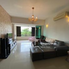 Good condition, Walking distance to the mall