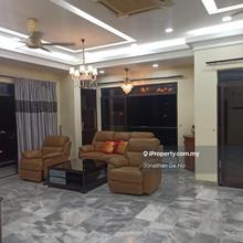 Freehold Fully Furnish Renovated Penthouse with 2 Car Park Extra 500sf
