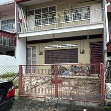 Lower unit townhouse & exclusive enclave in the highly sought kampar